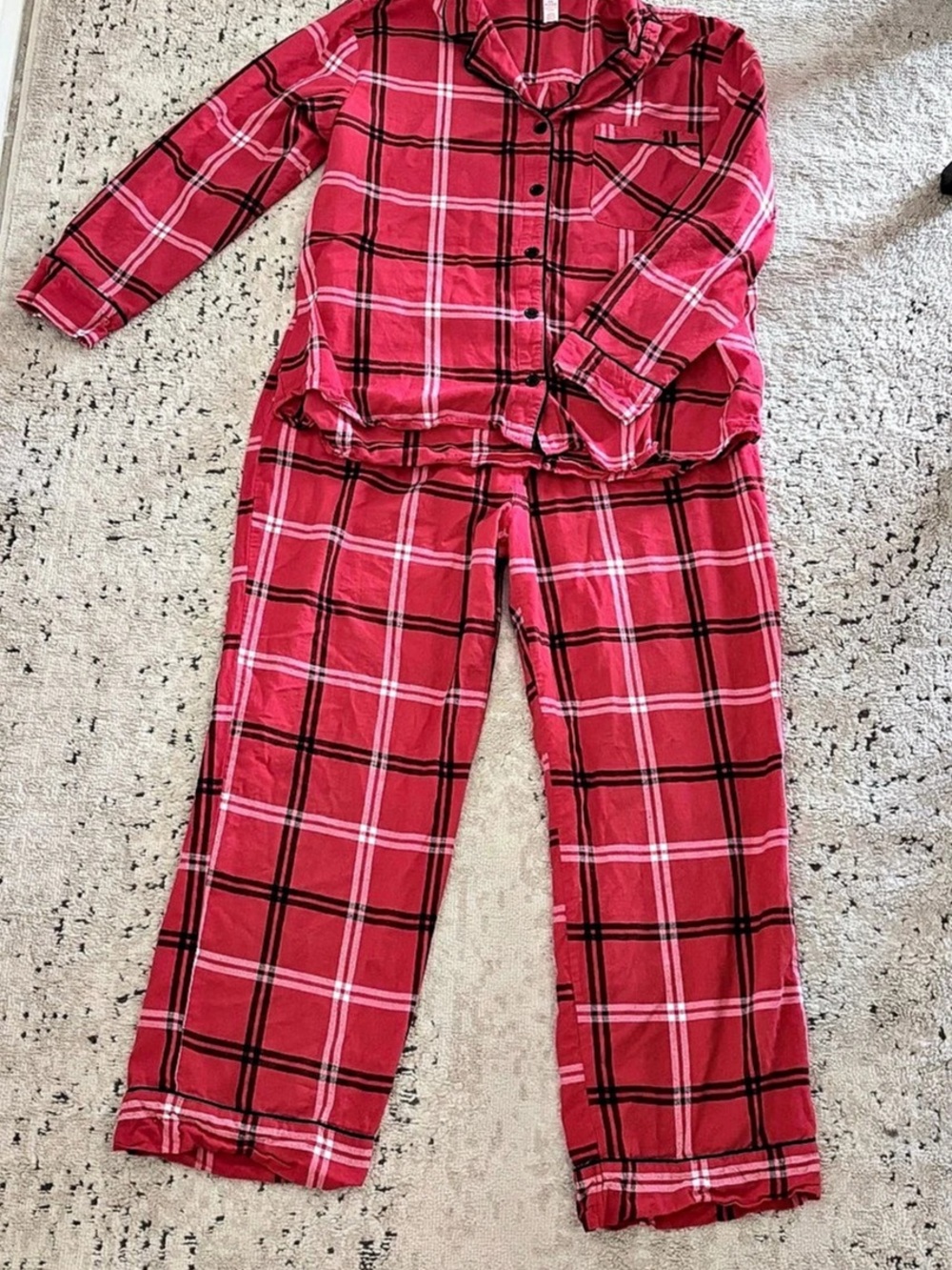 Secret Treasures Red Plaid Pajama Set – Size 2XL